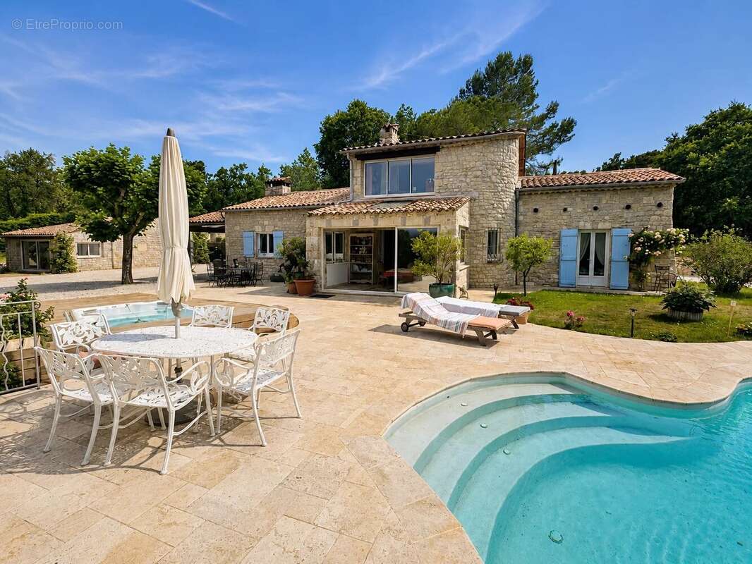 Maison à FAYENCE