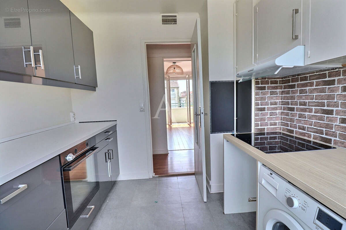 Appartement à MAISONS-LAFFITTE
