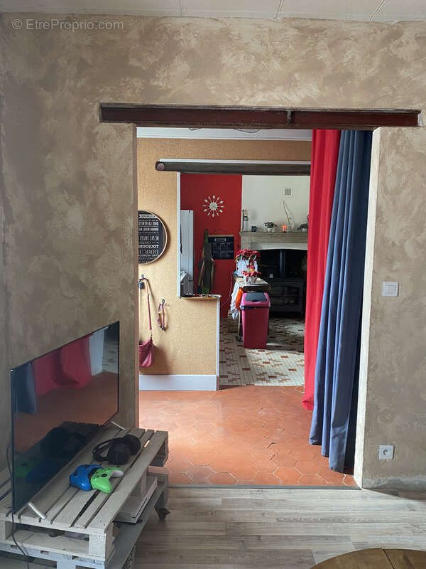 Maison à SAINT-LEGER-MAGNAZEIX