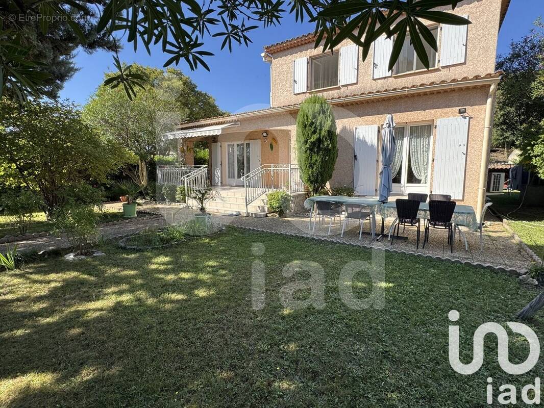 Photo 1 - Maison à SAINT-MARTIN-DE-VALGALGUES