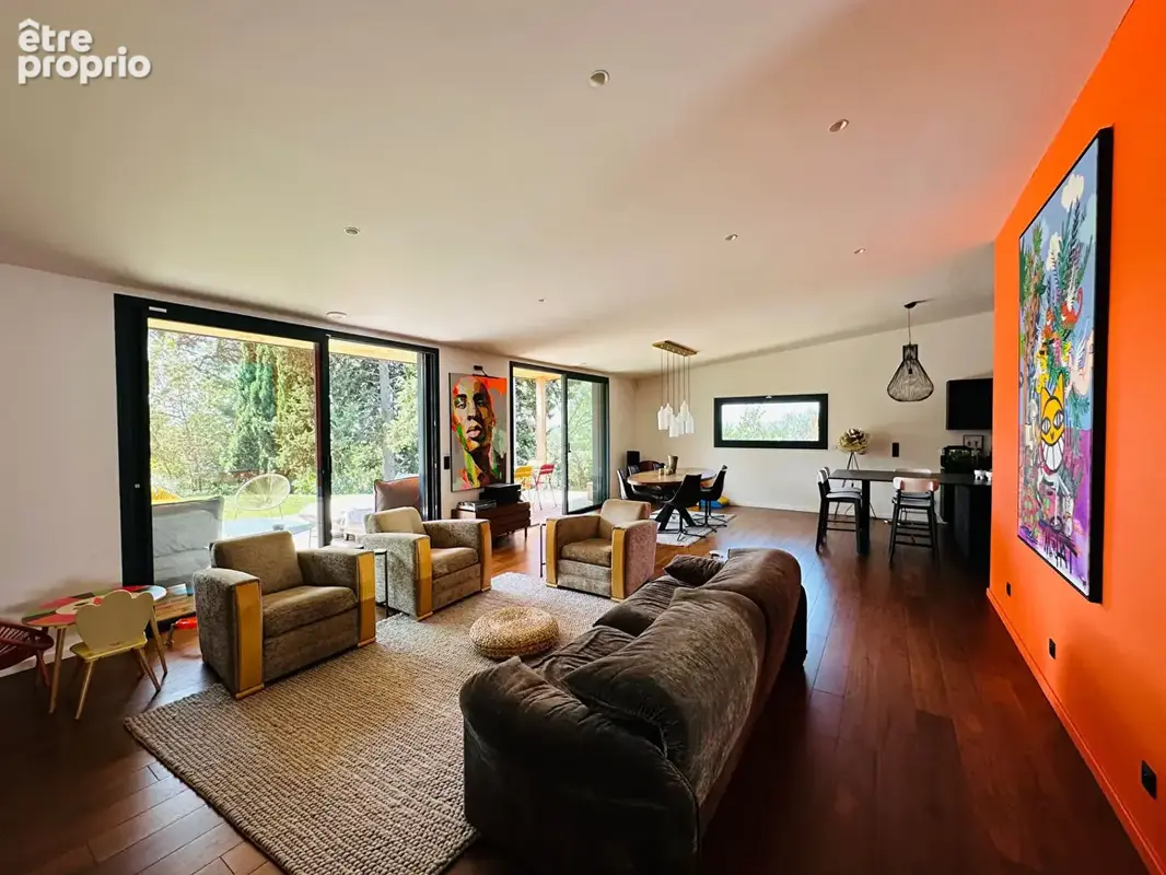 Villa d'architecte- Béziers - 5 pièces - 153.5 m² - sur 2061 mm² de terrain - photo 5