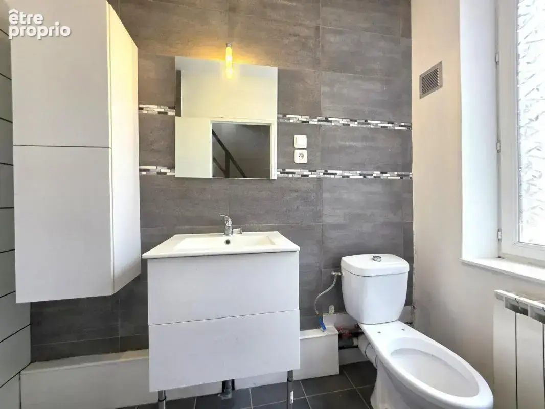 - IDEAL INVESTISSEUR - Maison de ville hyper centre - 6 pièces - 80m² - photo 10