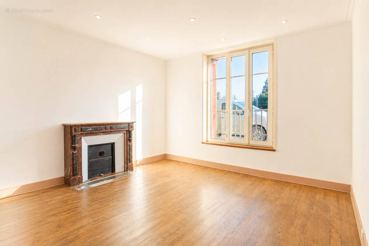 Appartement à CHARLEVILLE-MEZIERES