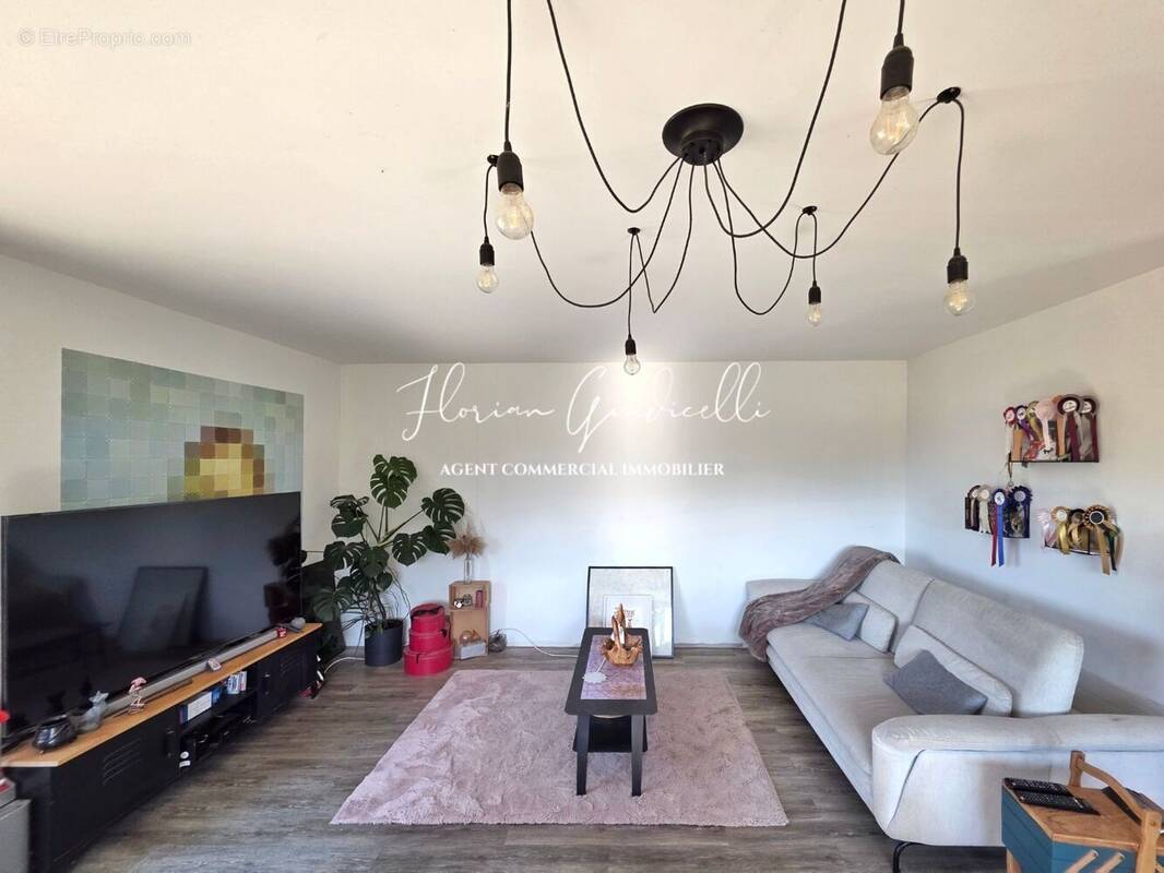 Maison 95 m² à Aleria  - photo 1