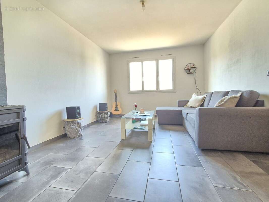 Maison 78 m² à Cande  - photo 3