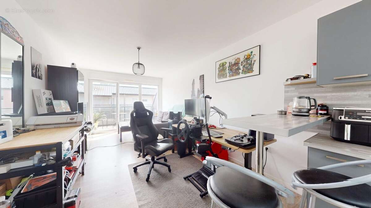 Appartement à COLOMBELLES