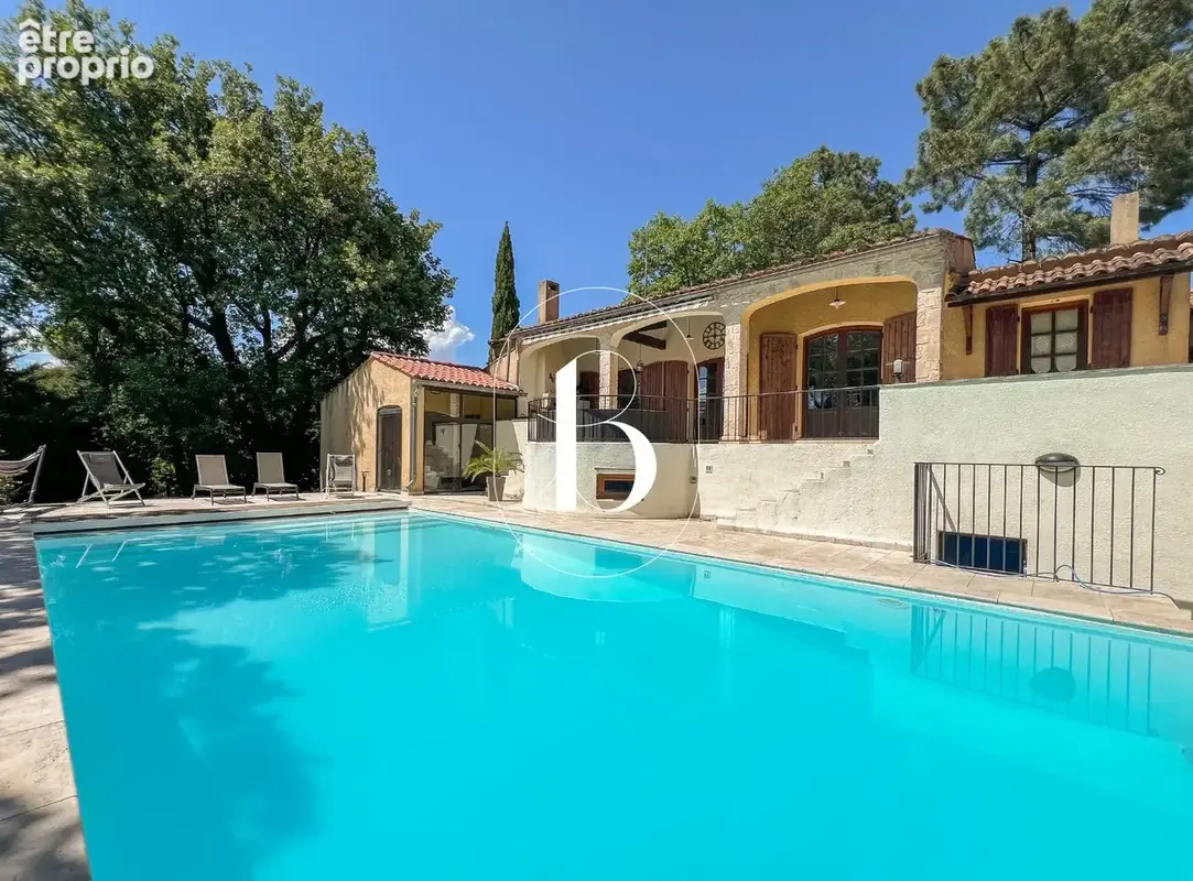 Maison 225 m² à Goudargues  - photo 9
