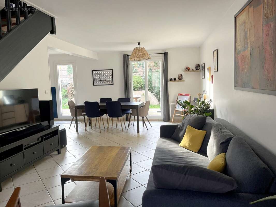 Maison à HARDRICOURT