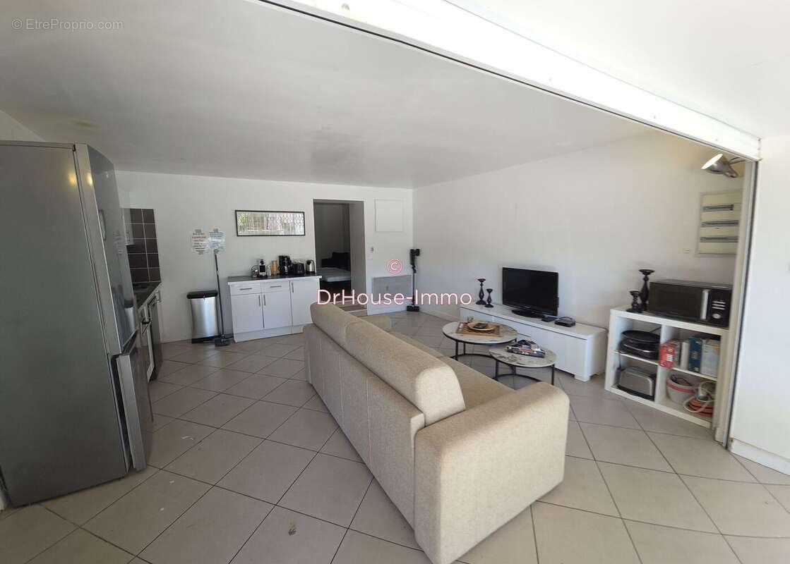 Maison 134 m² à Chateauneuf-Les-Martigues  - photo 8