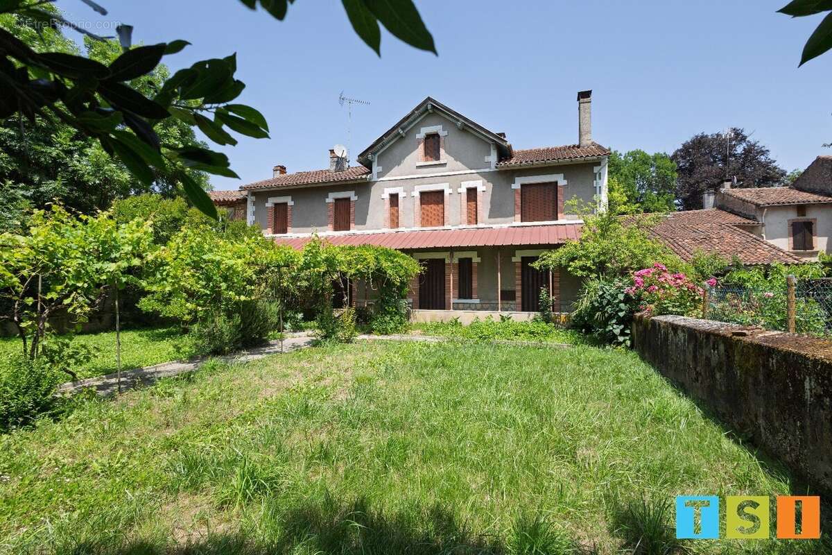 Maison à DAUMAZAN-SUR-ARIZE