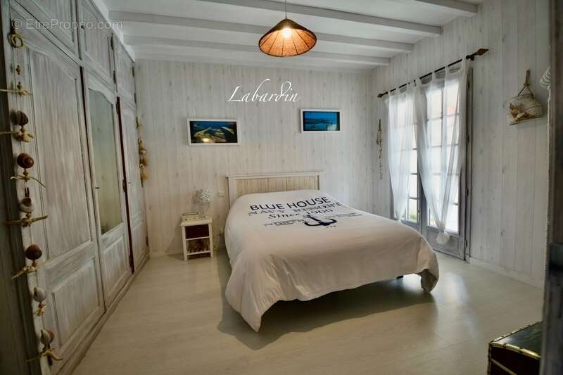 Maison en pierre de 155m2 - 4 chambres - à BIRAC SUR TREC (47) - photo 8