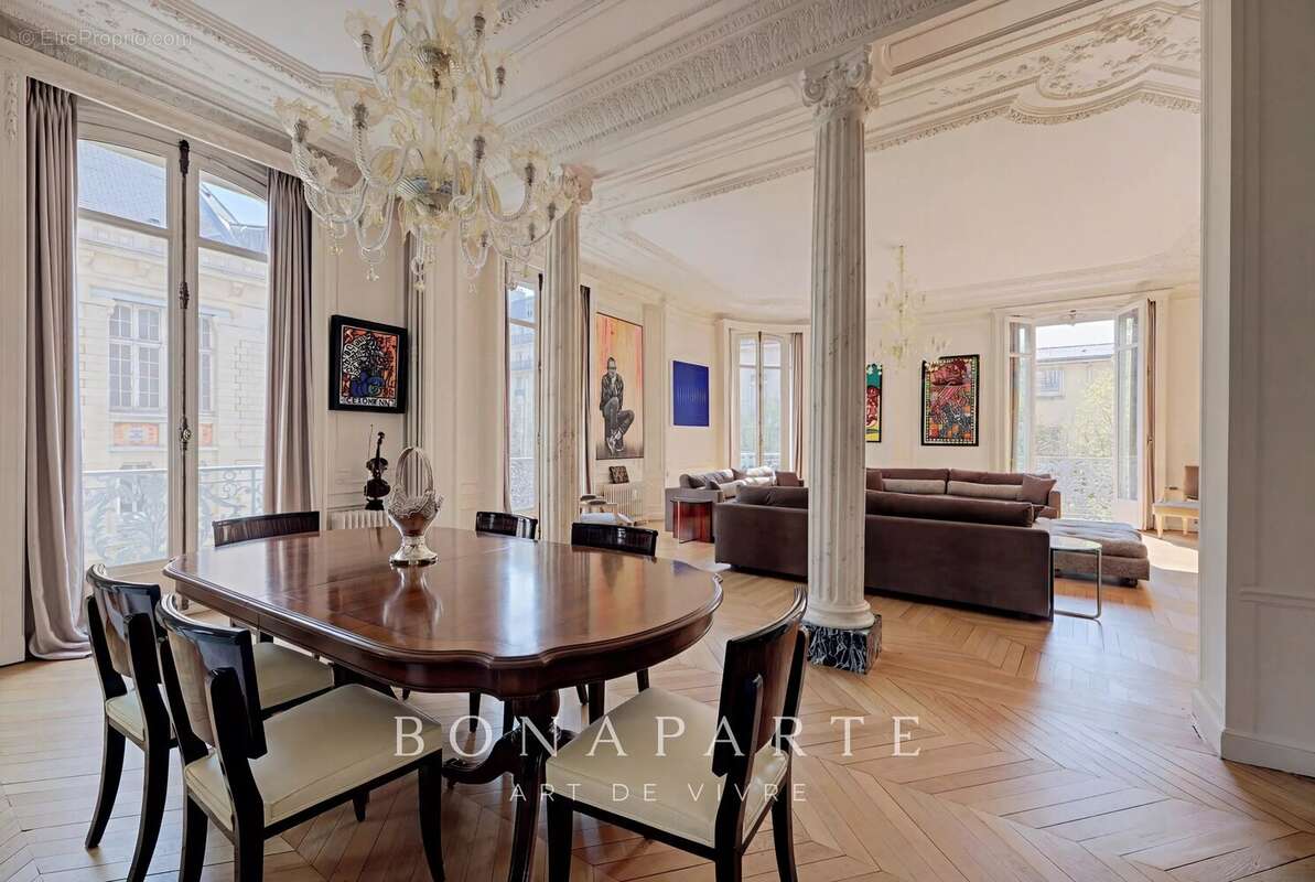 Appartement à PARIS-11E