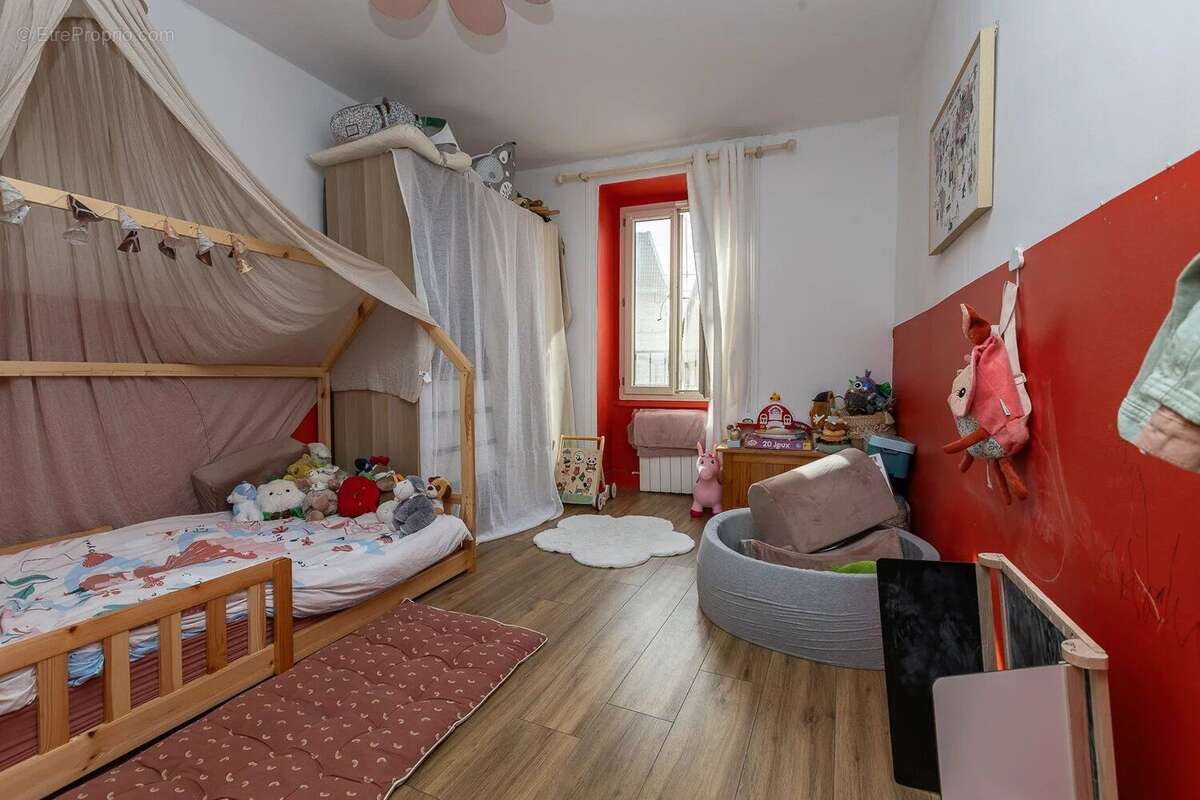 Maison à MONTALIEU-VERCIEU