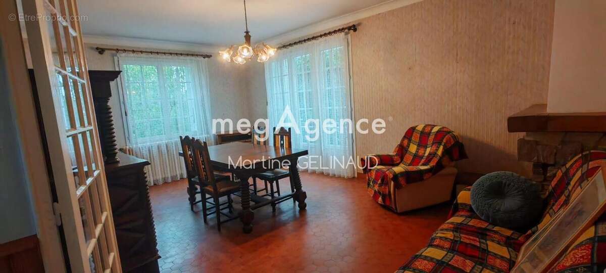 Maison 175 m² à Saintes  - photo 9