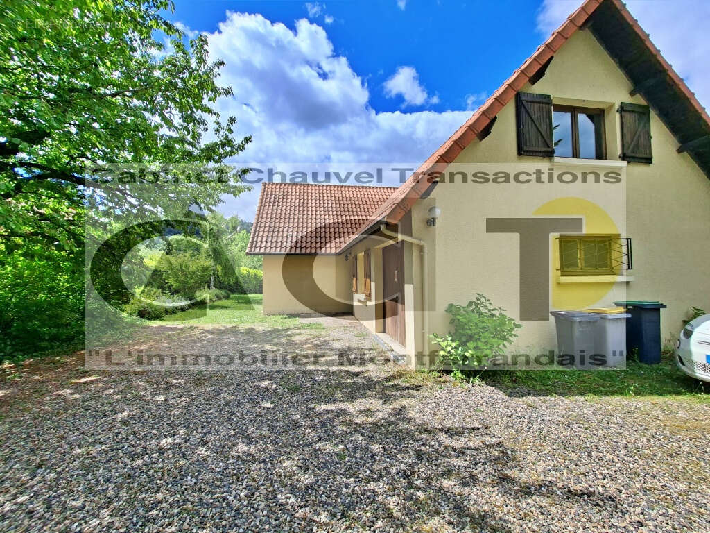 Maison à CEYRAT