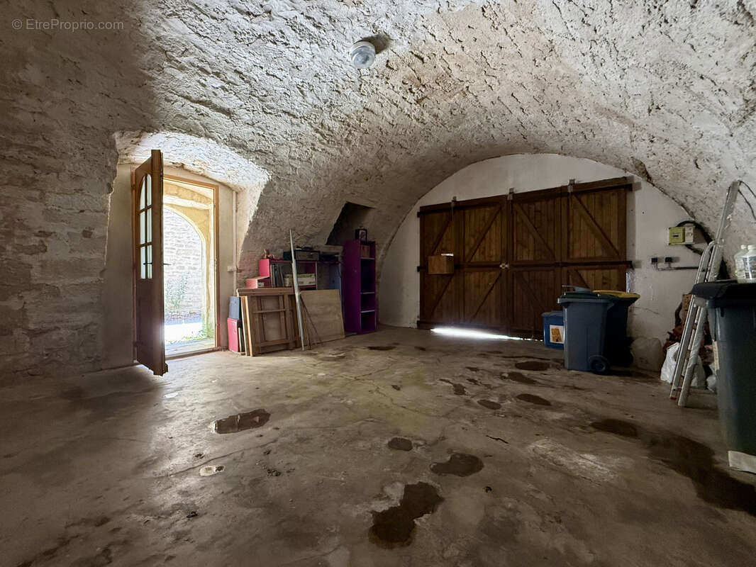 Maison à VILLEVIEILLE