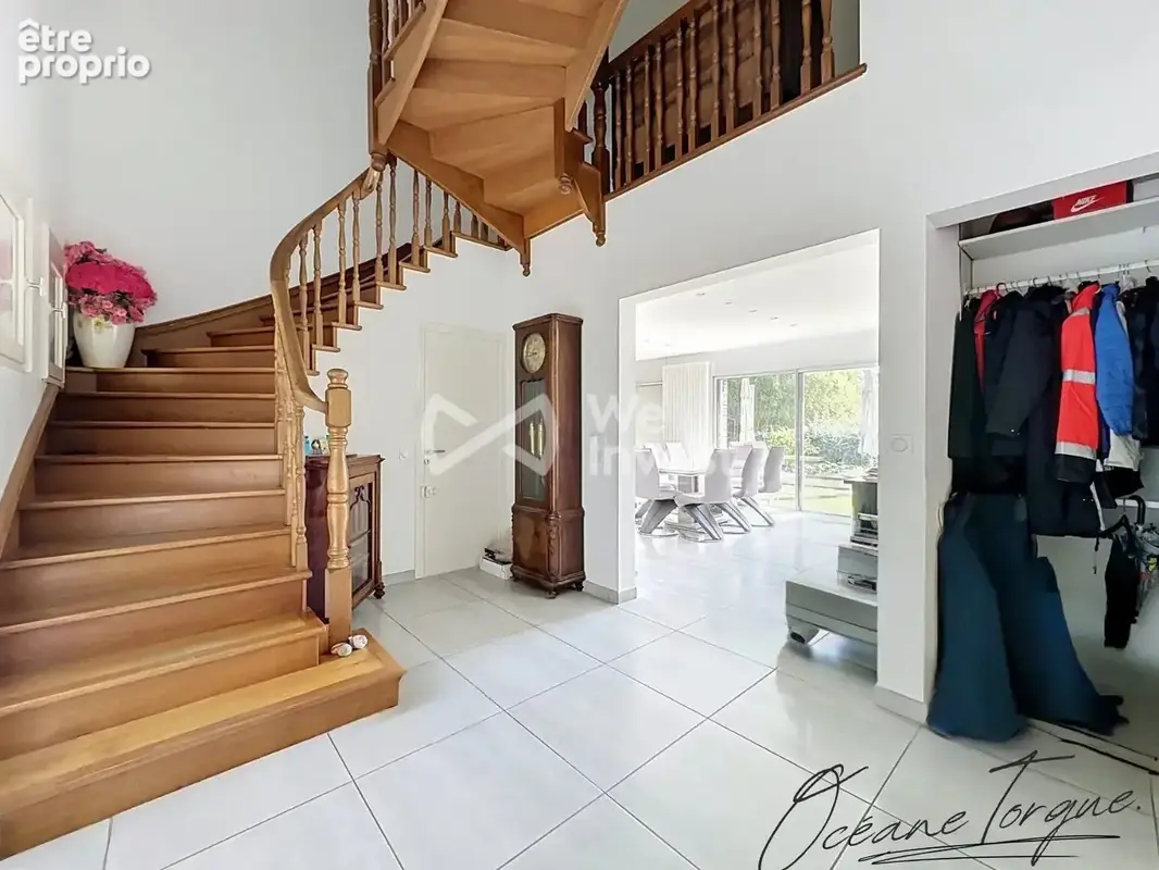 Maison 12 pièces 400 m² à vendre à Montseveroux (38122) - photo 6