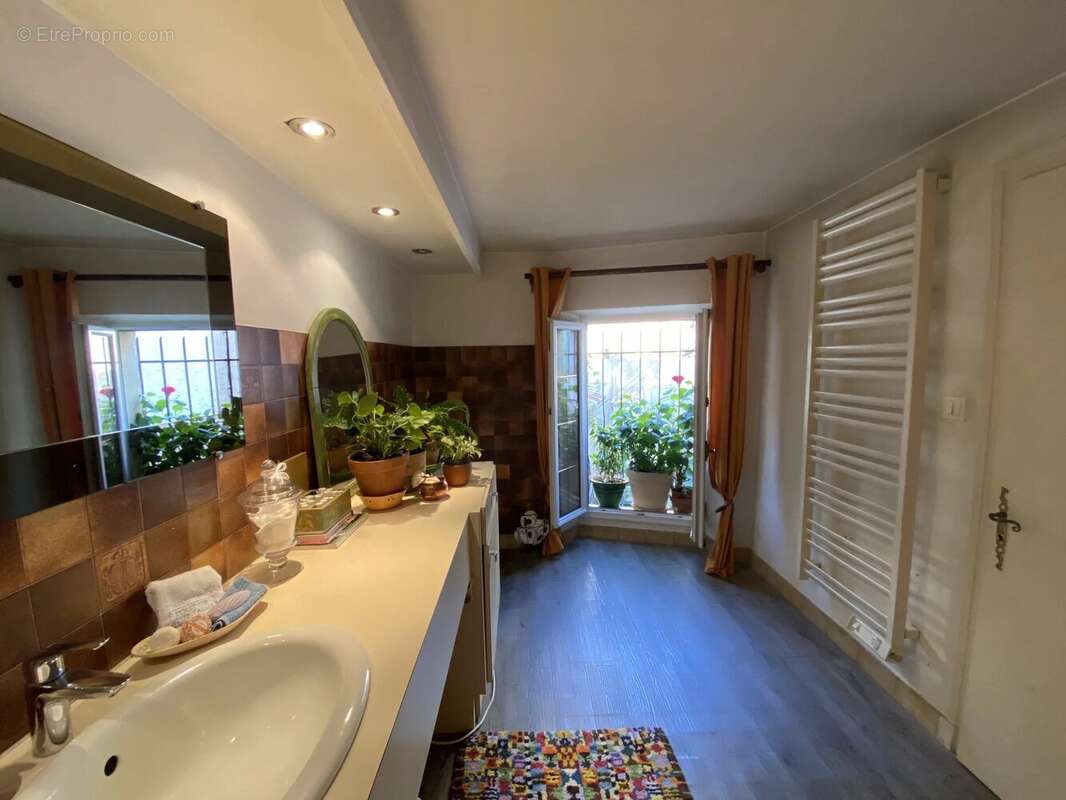 Maison à VILLENEUVE-LOUBET