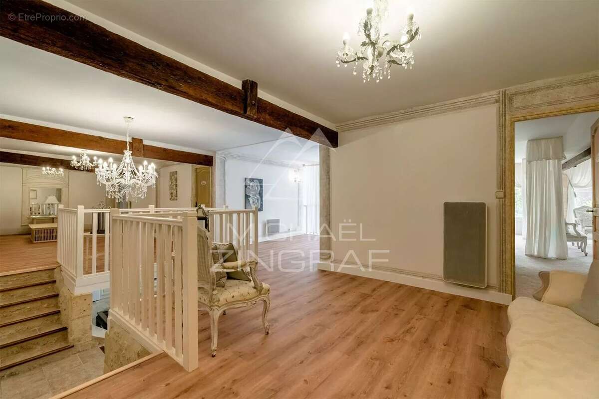 Maison à MAUZENS-ET-MIREMONT