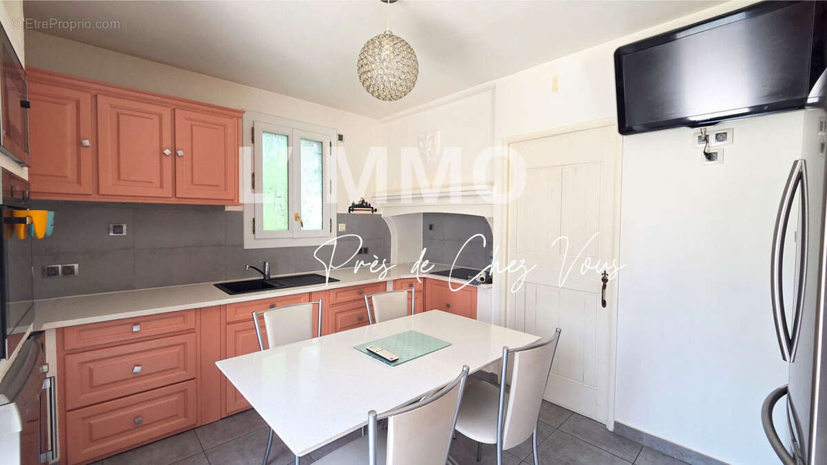 Mas de Prestige sur Auriol 200m² avec 4000m² de terrain - photo 9