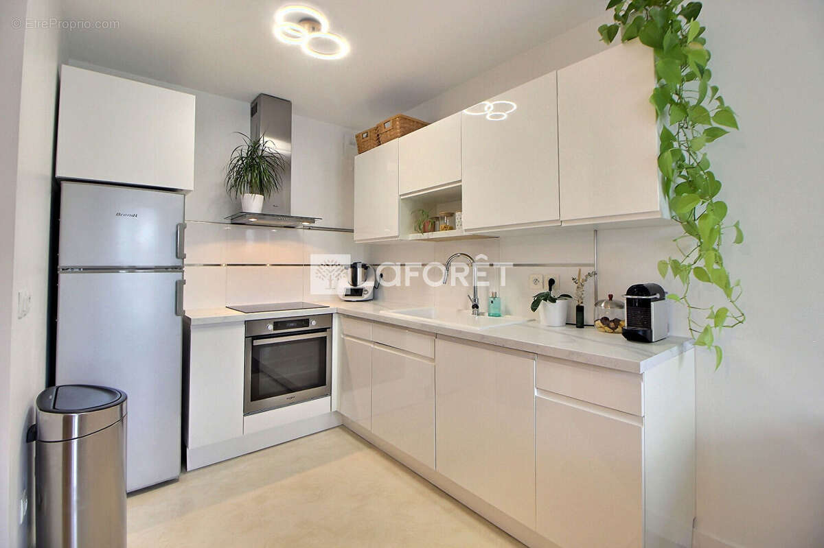 Appartement à SURESNES