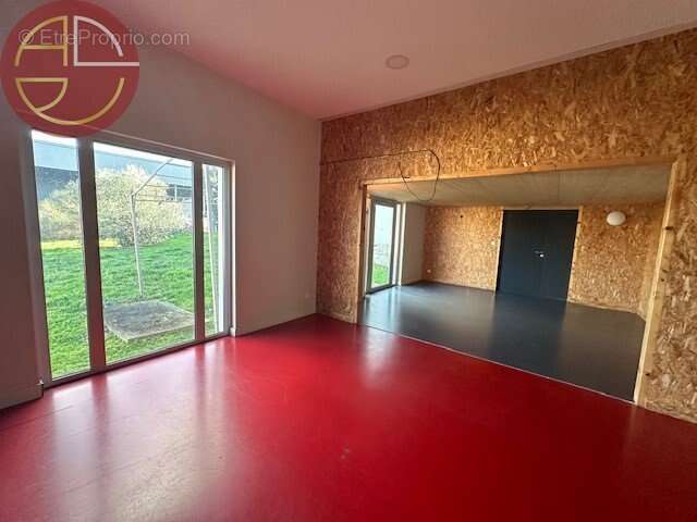 Commerce 697 m² à Mondouzil  - photo 7