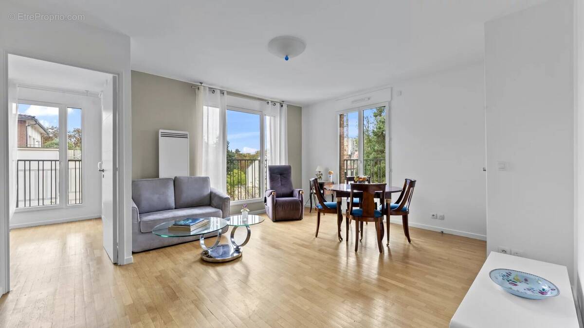 Appartement à GARCHES