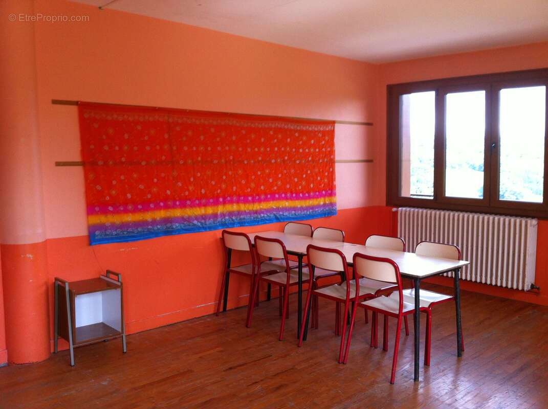 Maison à CRUSEILLES