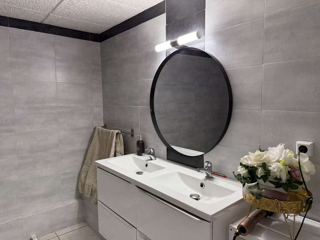 Maison à PONT-DU-CHATEAU