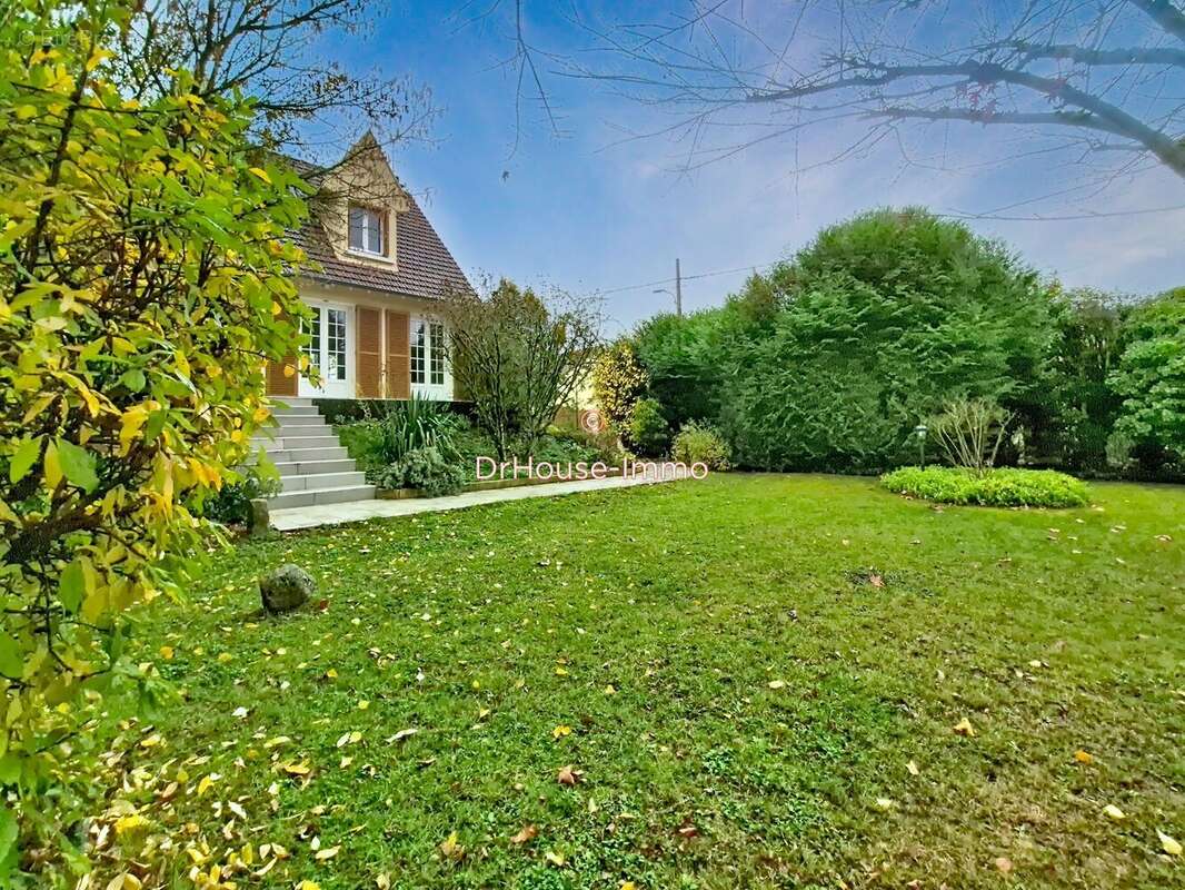 Maison à SAINT-CHERON