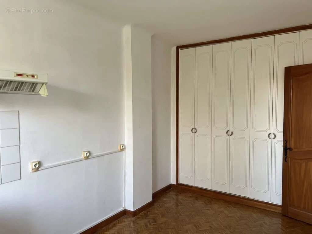 Appartement à LAVIT