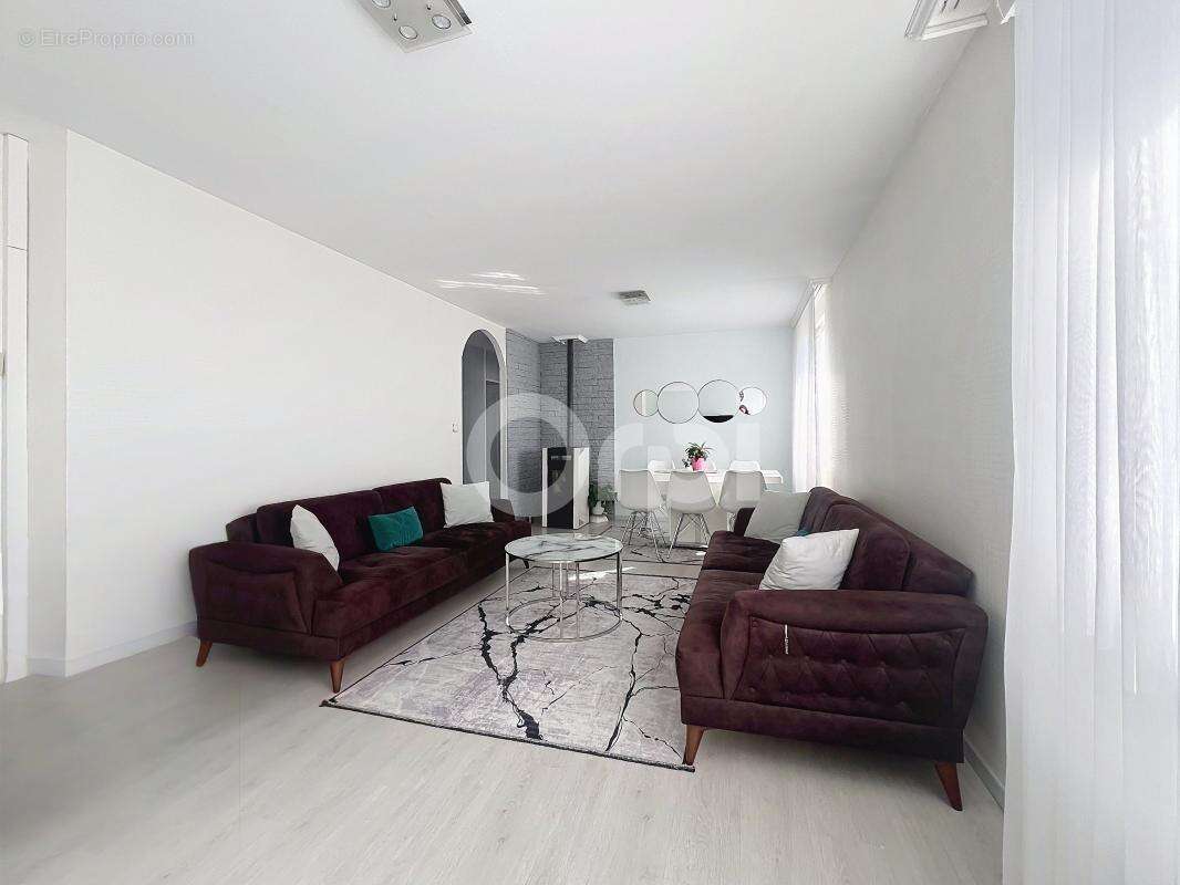 Maison à TERRASSON-LAVILLEDIEU