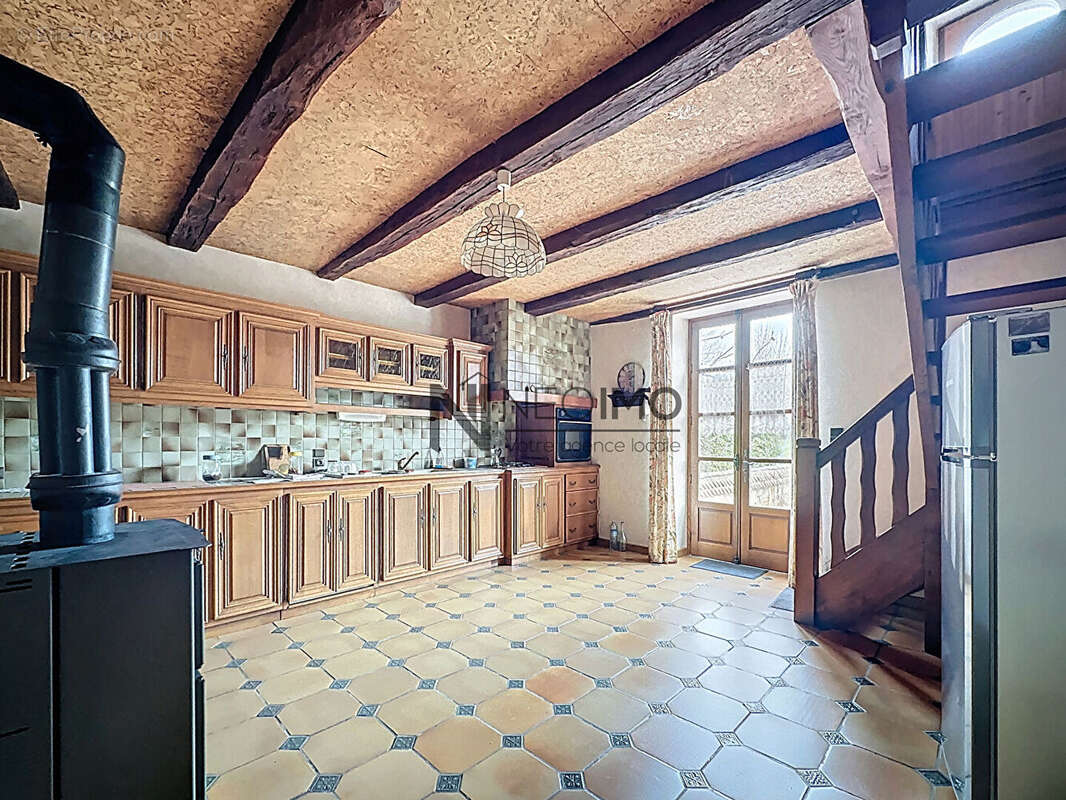 Maison à NEUFCHATEAU