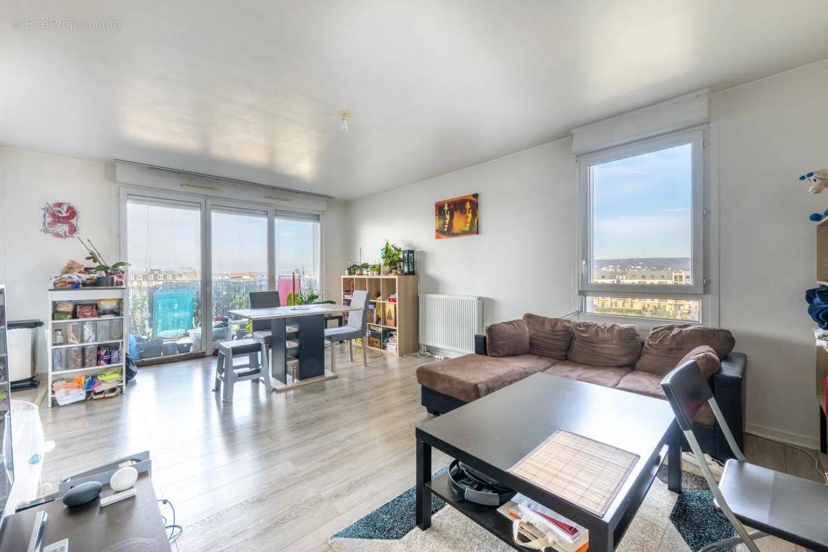Appartement à MANTES-LA-JOLIE