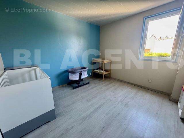 Ch bleue - Maison à SAINT-SYMPHORIEN-LE-CHATEAU