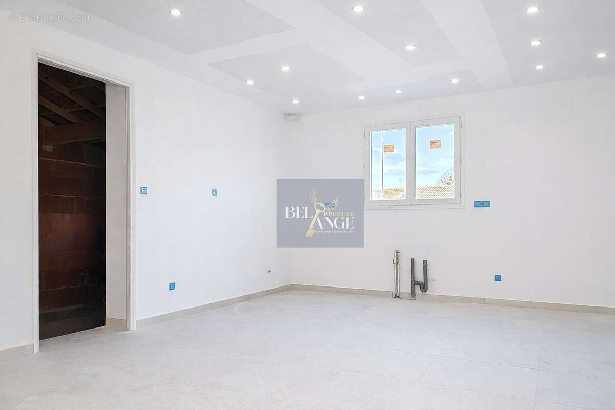 Maison à VALLON-PONT-D'ARC