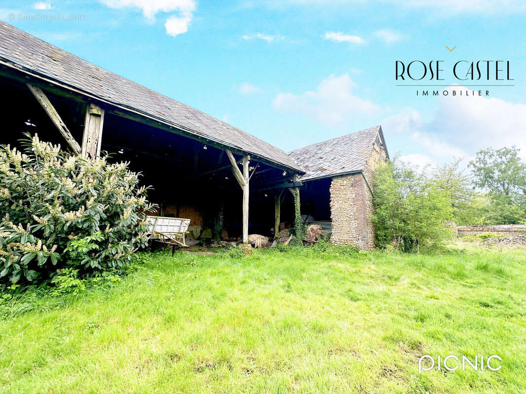 Terrain à FONTENAY-SUR-EURE