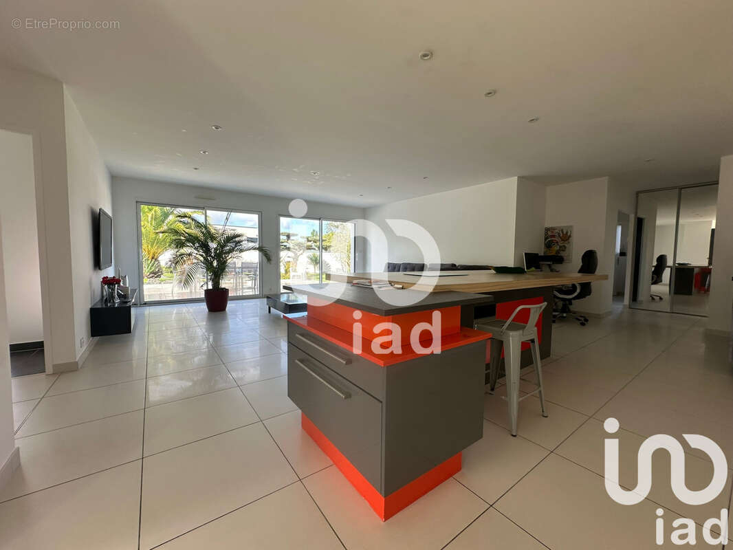 Photo 4 - Maison à MEDIS