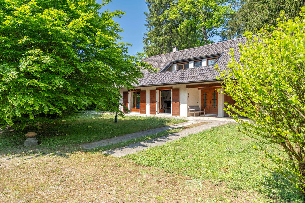 Maison à SCIEZ