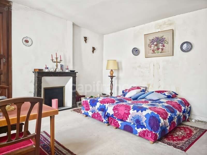 Maison à MOULINS-LA-MARCHE