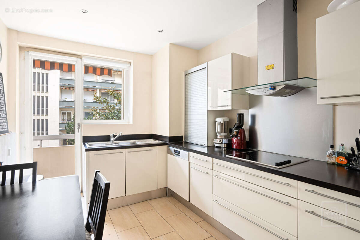 Appartement à LYON-6E