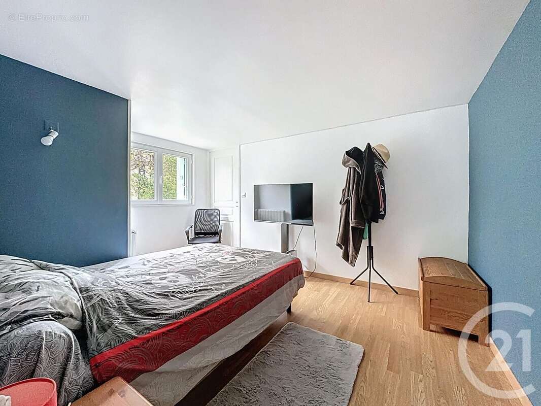 Maison à LIVRY-SUR-SEINE