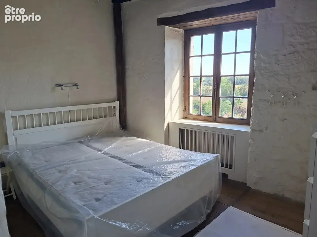 Maison de village magnifiquement préservée, située dans un village classé et offrant une vue panoramique. - photo 9