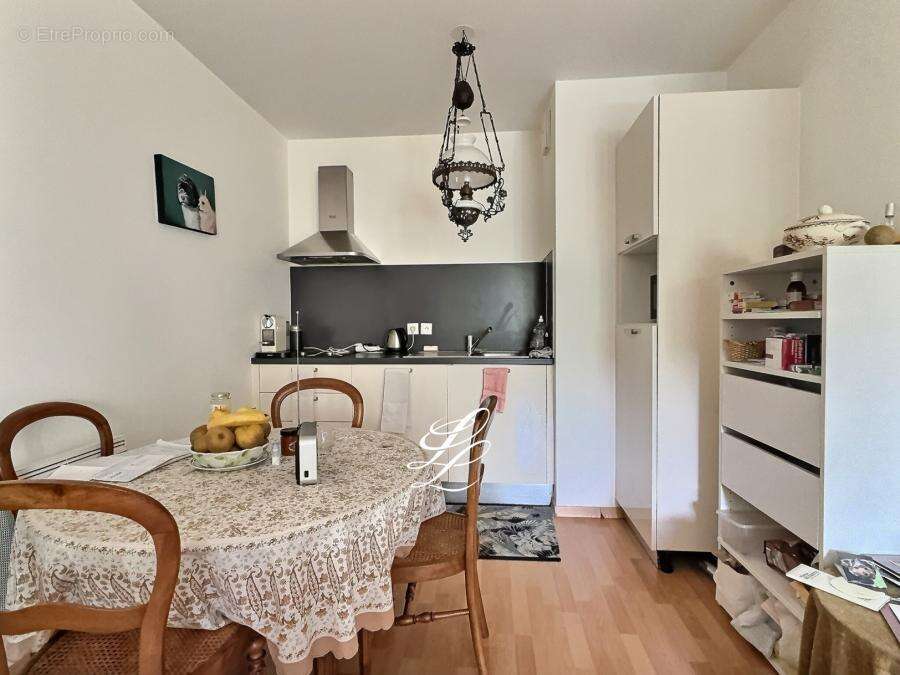 Appartement 67 m² à Tours  - photo 2023
