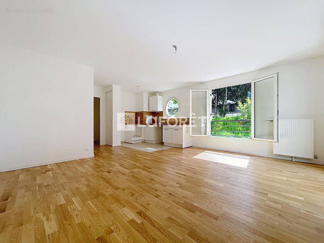 Appartement à VERNEUIL-SUR-SEINE