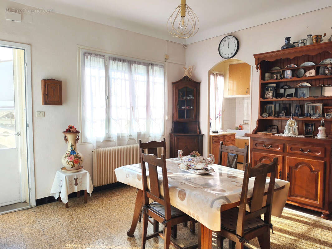 Maison à VILLENEUVE-DE-LA-RAHO