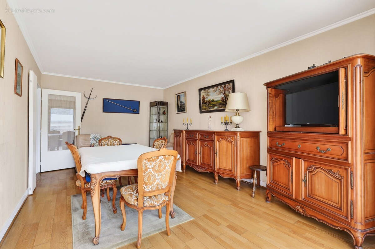 Appartement à PARIS-20E