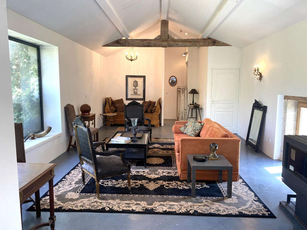 SALON - Maison à SAINT-SIMEUX