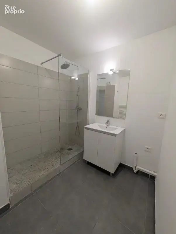 Appartement T3 RDJ avec parking centre ville au calme - photo 4
