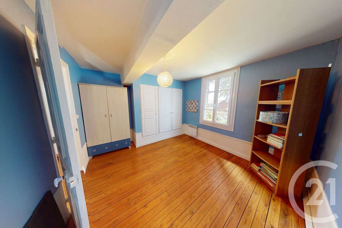 Maison à SAINT-QUENTIN